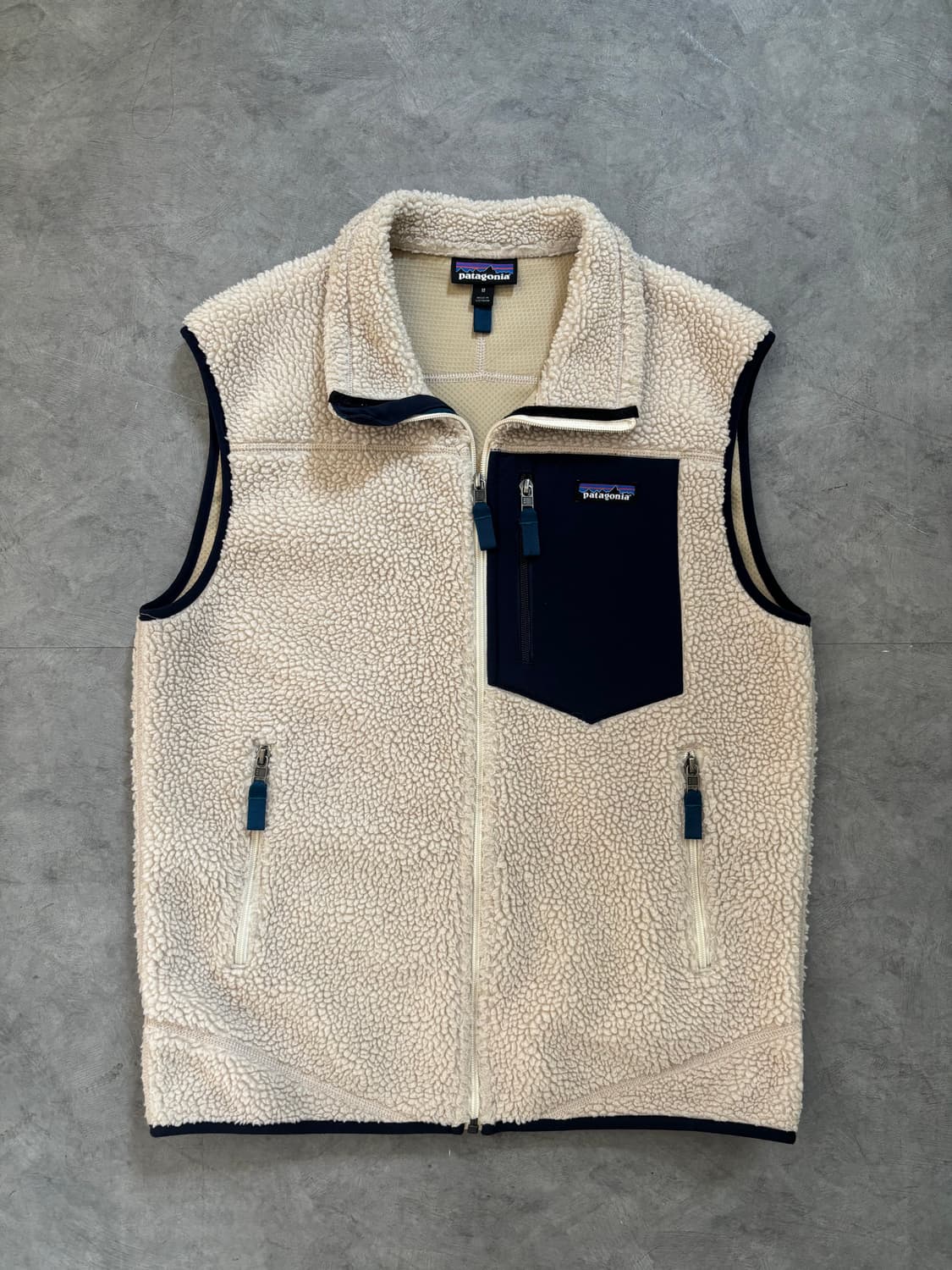 Patagonia 파타고니아 아이보리 컬러 레트로 플리스 베스트  상품이미지1