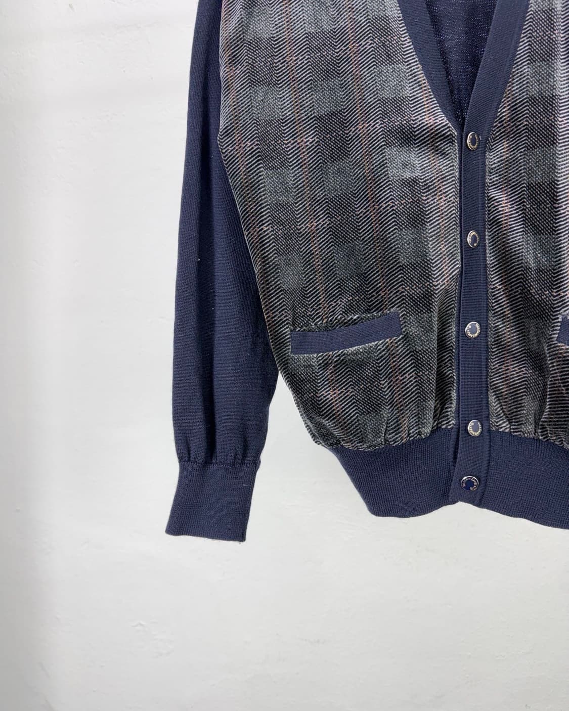 이브 생로랑 뿌르옴므 90s 벨벳 네이비 투 포켓 니팅 가디건 상품이미지4