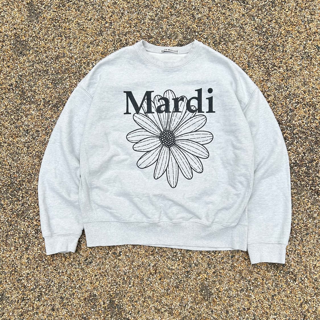 마르디 메크르디 그레이 플라워 맨투맨 상품이미지1