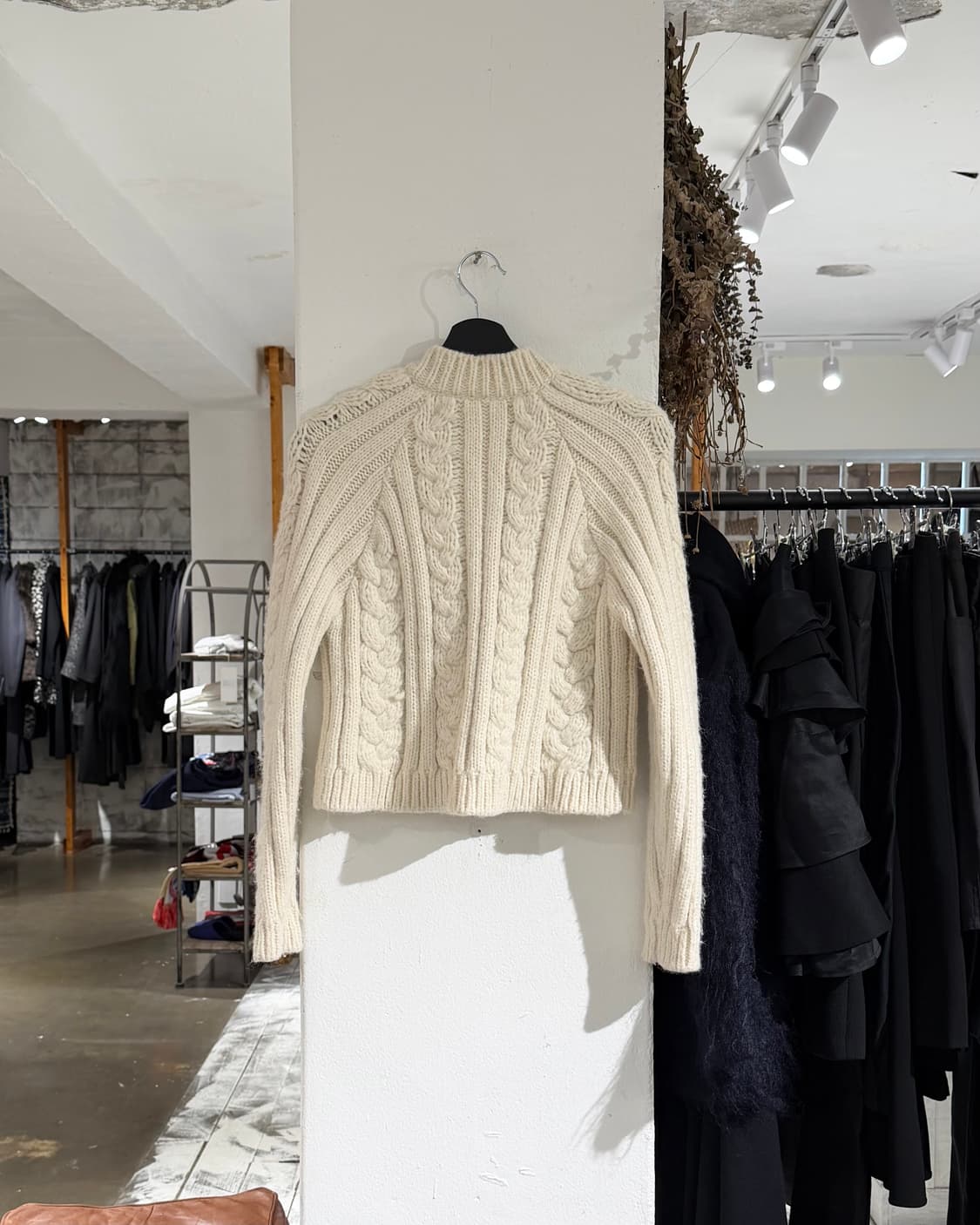 가니 아이보리 fw19 다이아몬드 울 블렌드 케이블 니트 가디건 상품이미지7