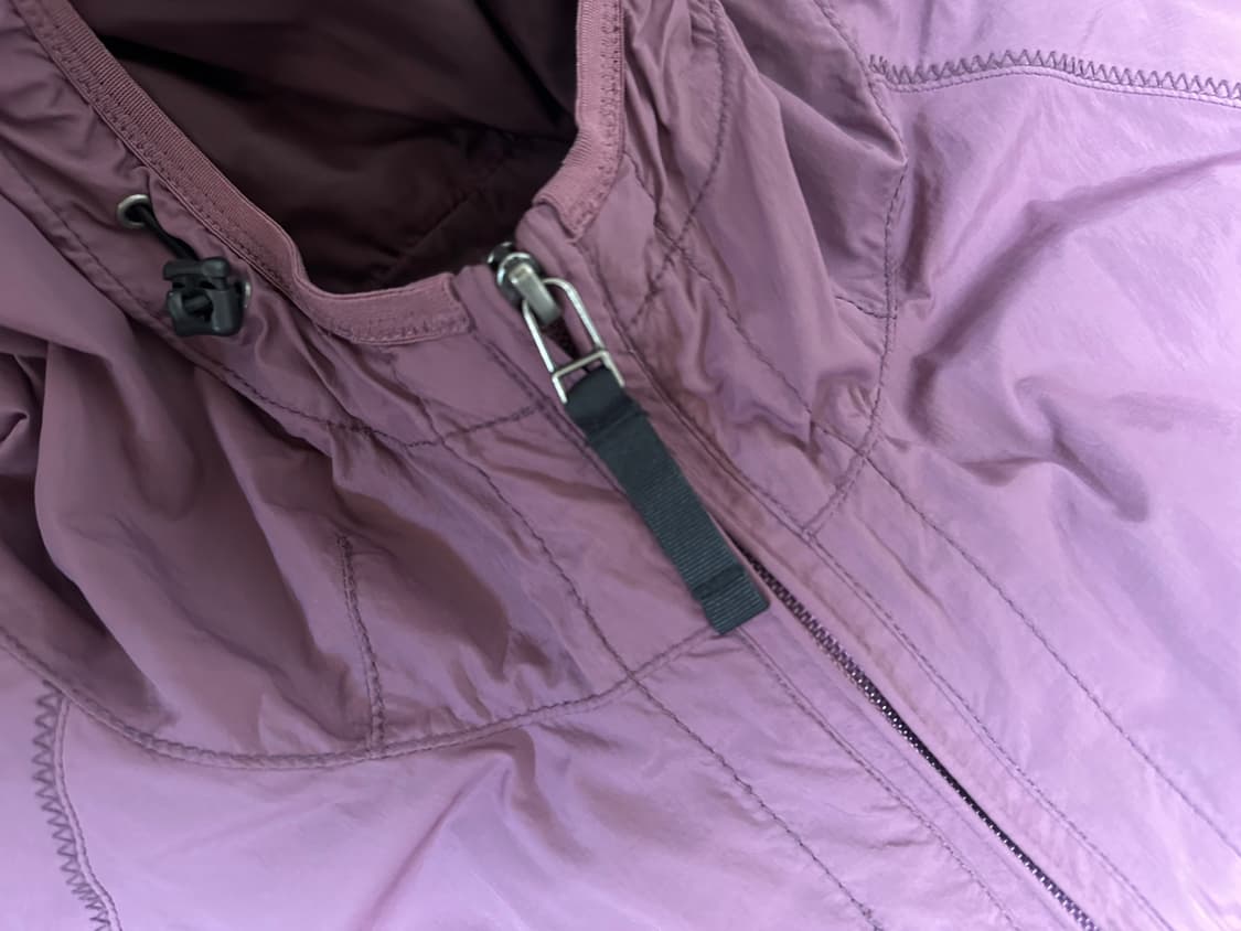 디스이즈네버댓 바람막이 플럼 L 상품이미지3