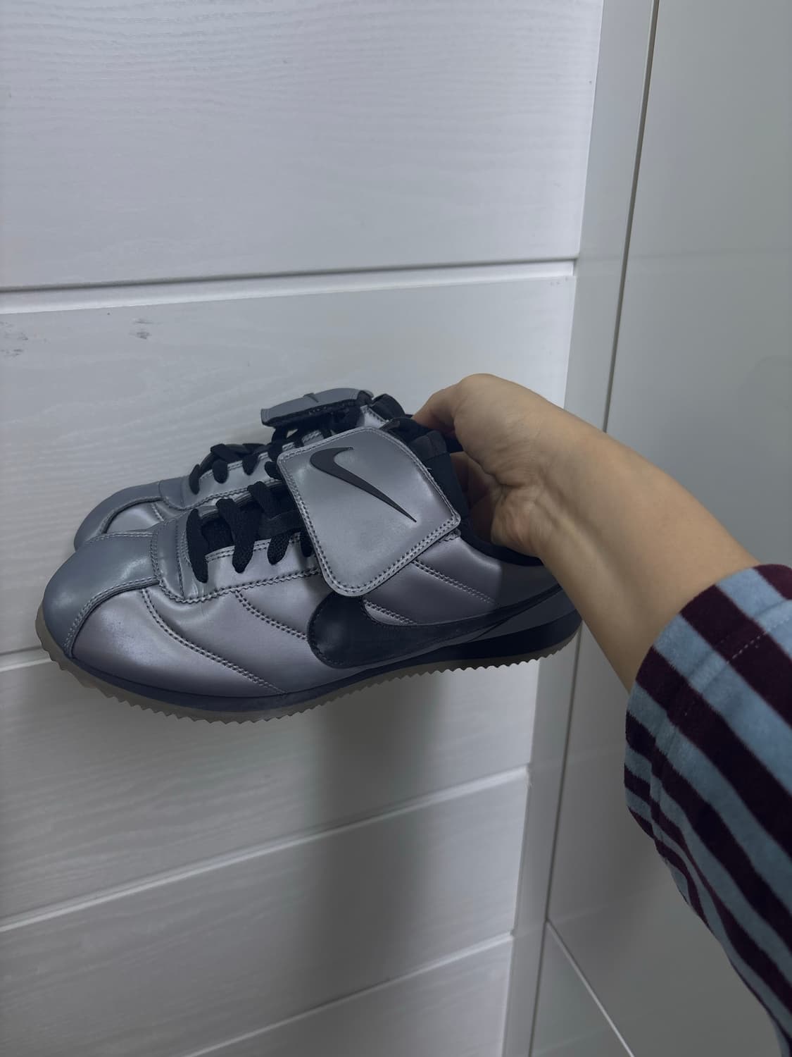 나이키 코르테즈 SE 실버 상품이미지2