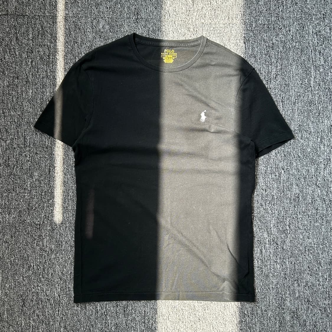폴로 랄프로렌 블랙 반팔티셔츠 상품이미지1