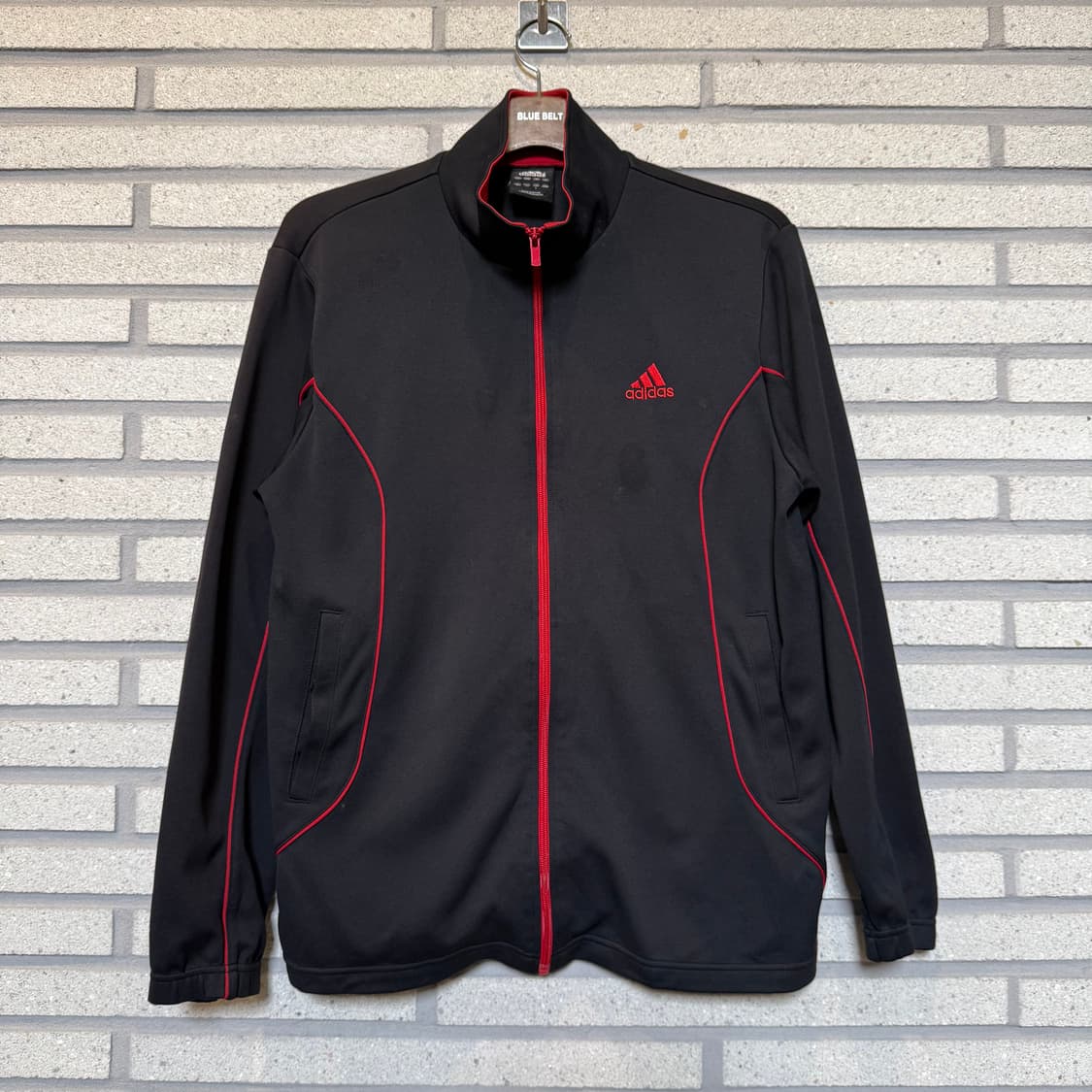 아디다스 파이핑 트랙  레드 블랙 배색 져지 자켓 상품이미지1