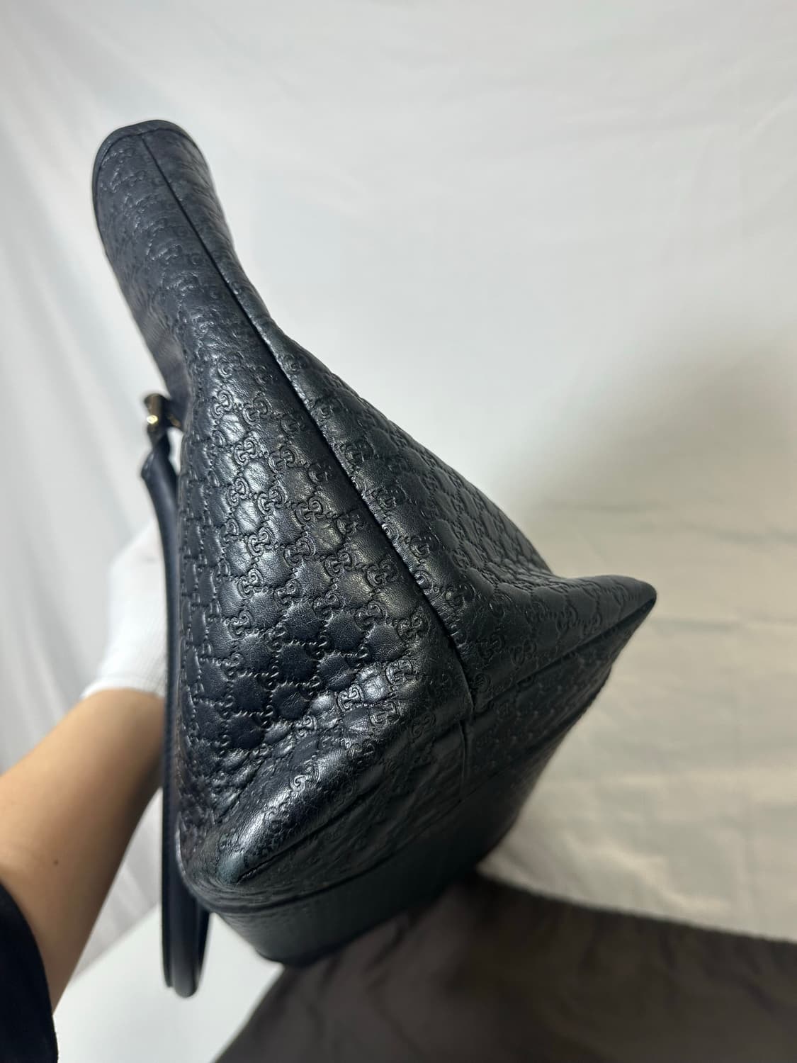 구찌 마이크로시마 토트백 블랙 (OS) 상품이미지7