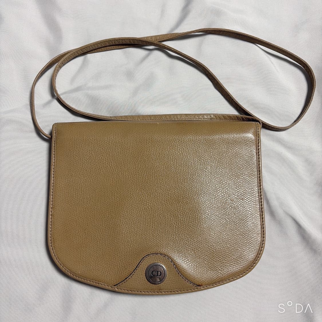 디올 빈티지 헥사곤 반달 크로스백 상품이미지1