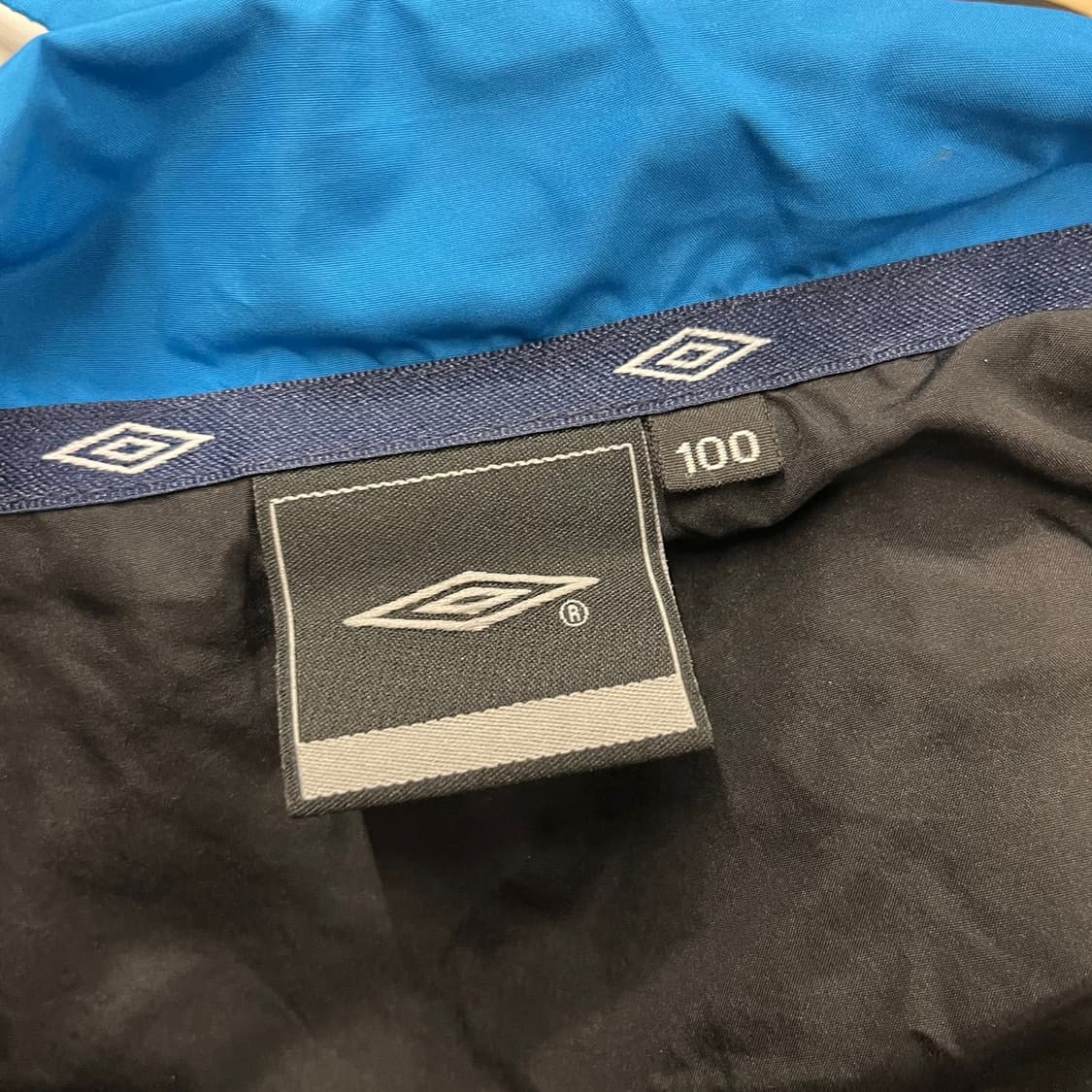 [정품/100,xl] 엄브로 블랙 블루 바람막이 자켓 b19 상품이미지7