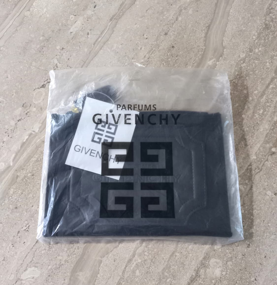 지방시 GIVENCHY 플랫 파우치 (새제품) 상품이미지2