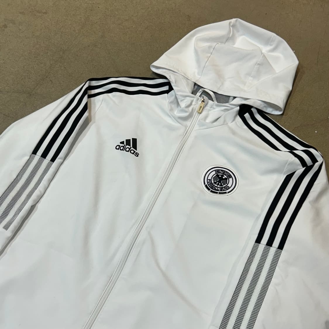 L 아디다스 독일 국가대표 화이트 바람막이 상품이미지1