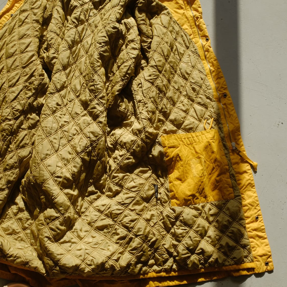 C.P. Company Waxed Cotton Goggle Jacket 상품이미지9