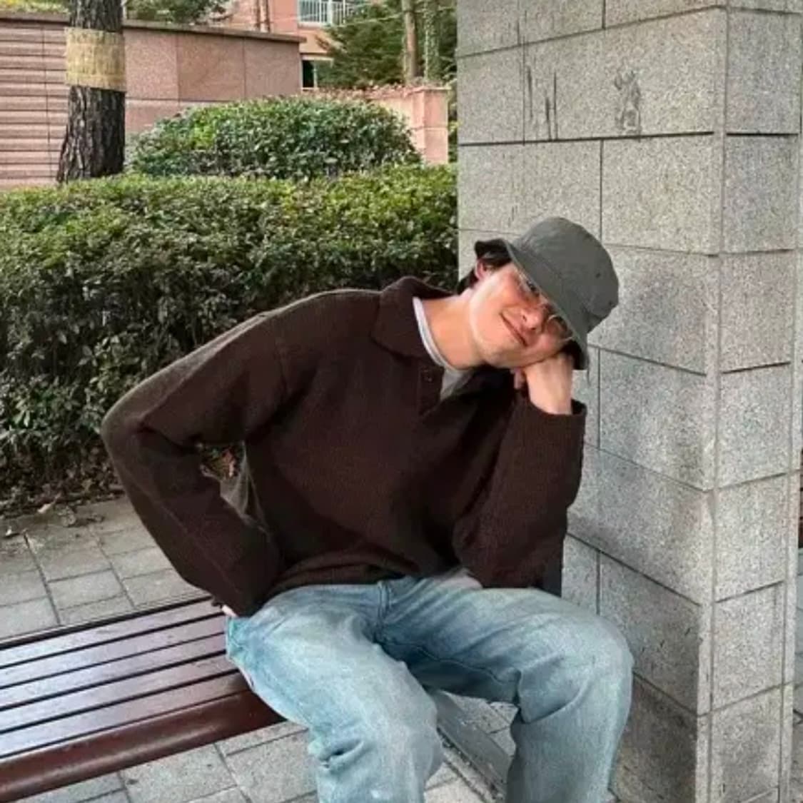 아모멘토 원버튼 카라니트 상품이미지3