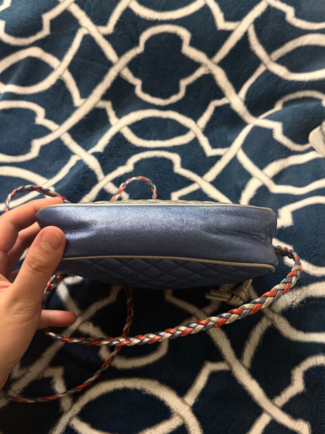 구찌 퀼팅 라미네이트 가죽 숄더백 미니 상품이미지5