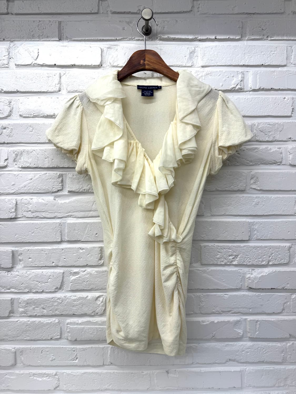 랄프로렌 아이보리 러플 셔링 반팔 블라우스 상품이미지3