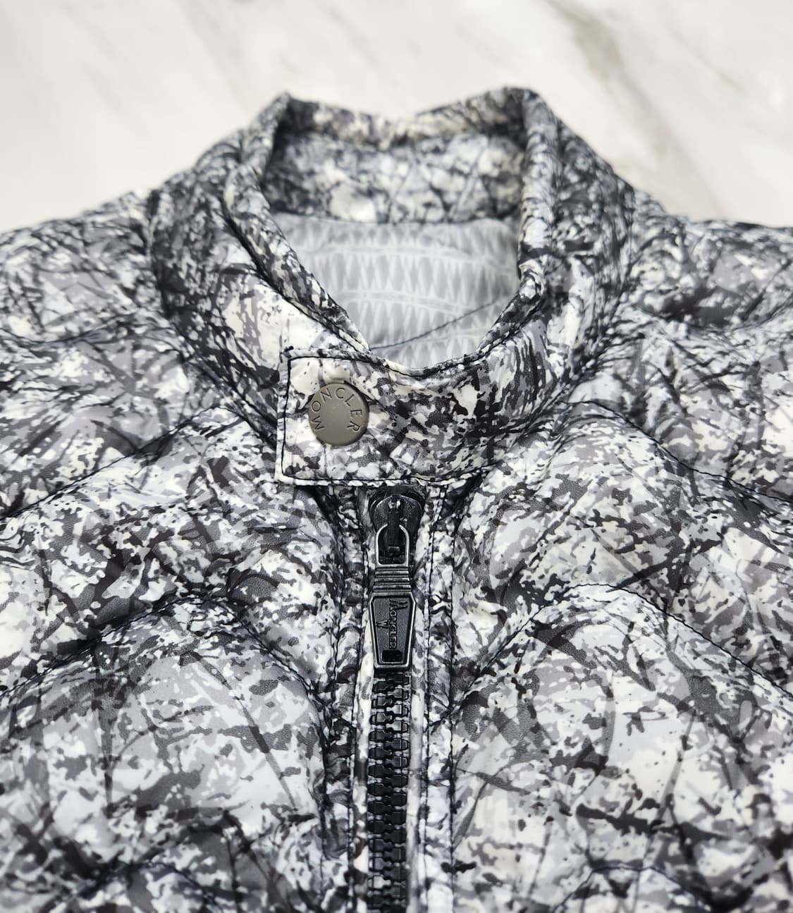 [파격가] 몽클레어 남성 여성공용 경량 패딩 1 사이즈 (실측 참고) 상품이미지4