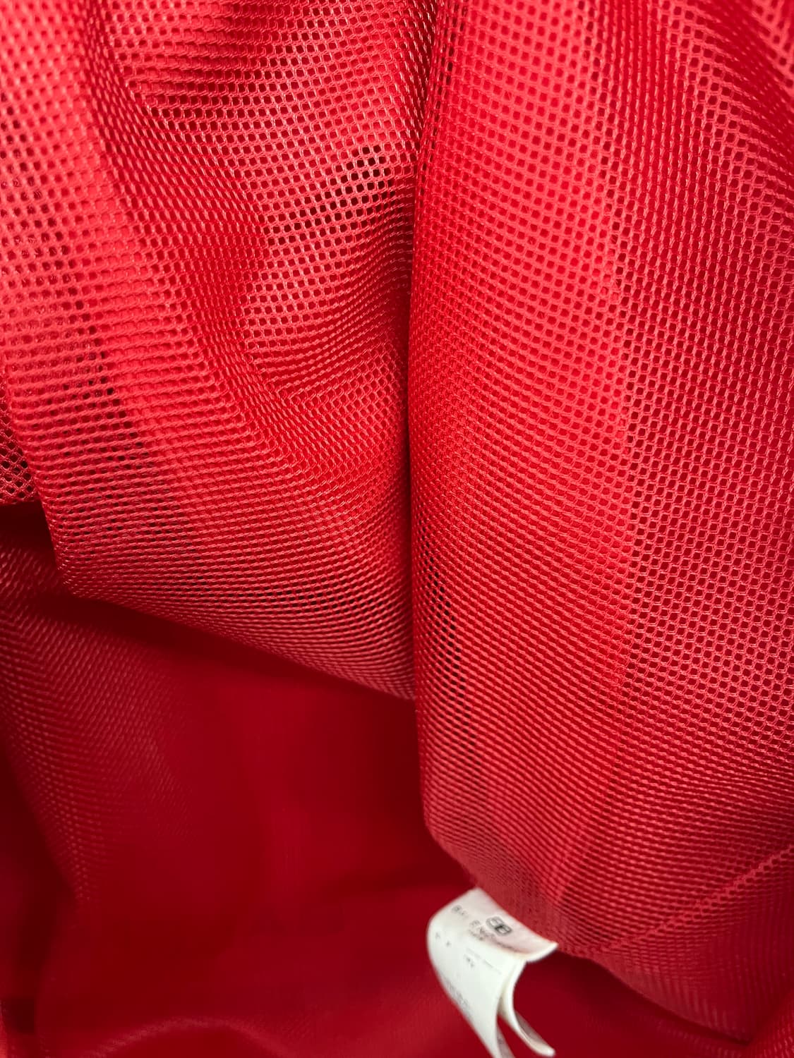 발렌시아가 레드 V넥 긴팔 티셔츠 남M 상품이미지9