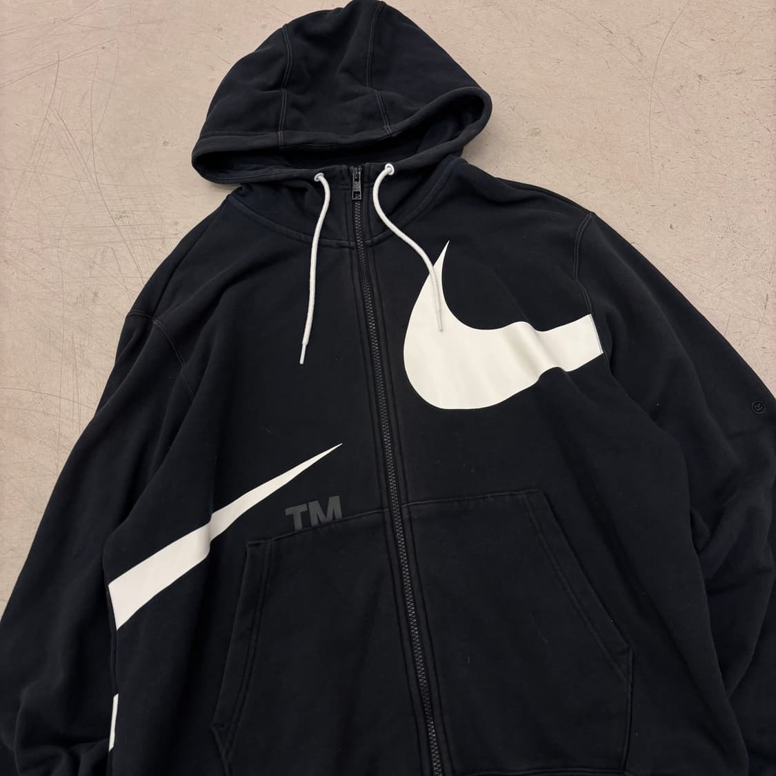 나이키 빅스우시 블랙 후드집업 상품이미지2