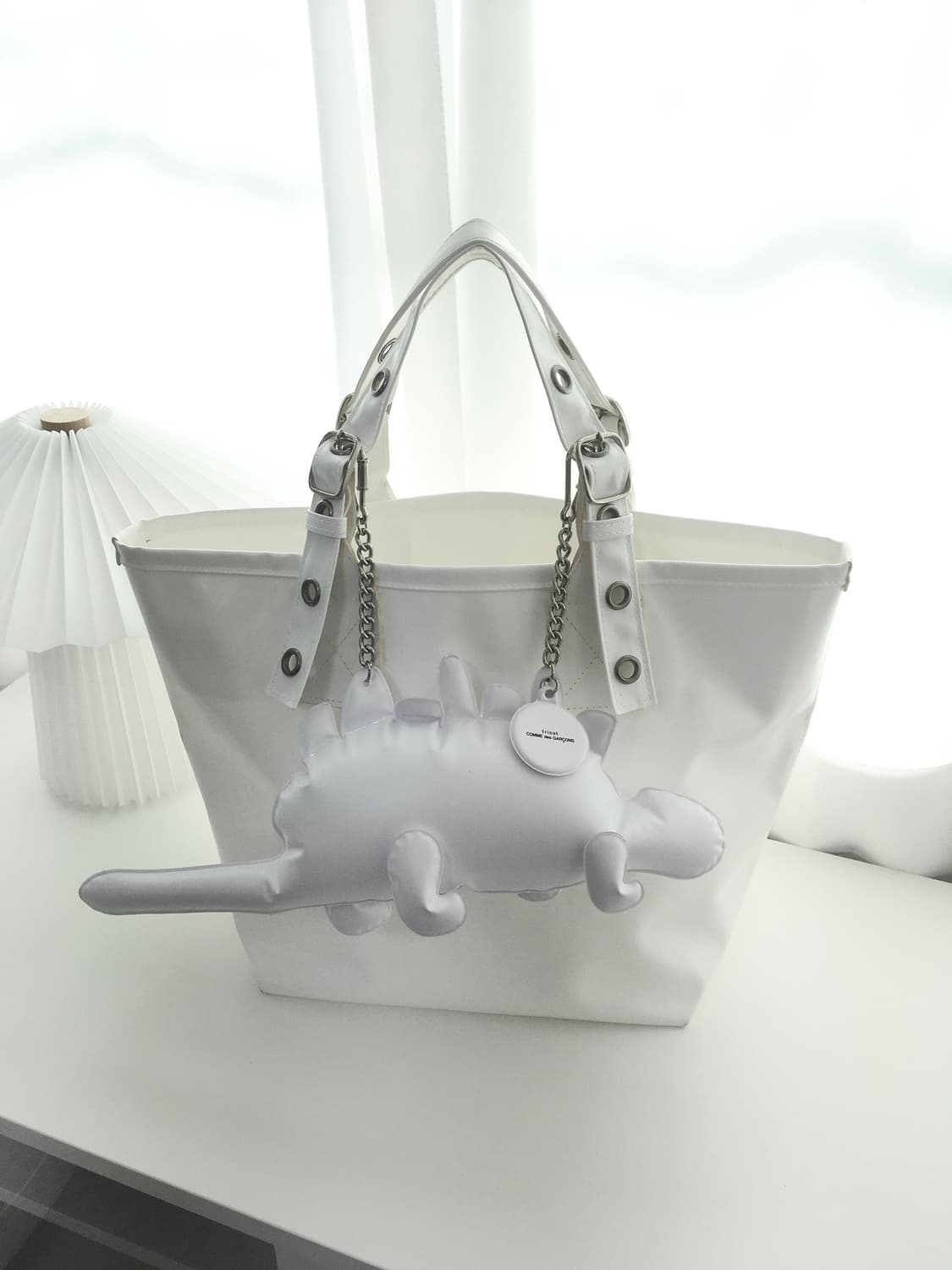 꼼데가르송 공룡 숄더백 상품이미지1