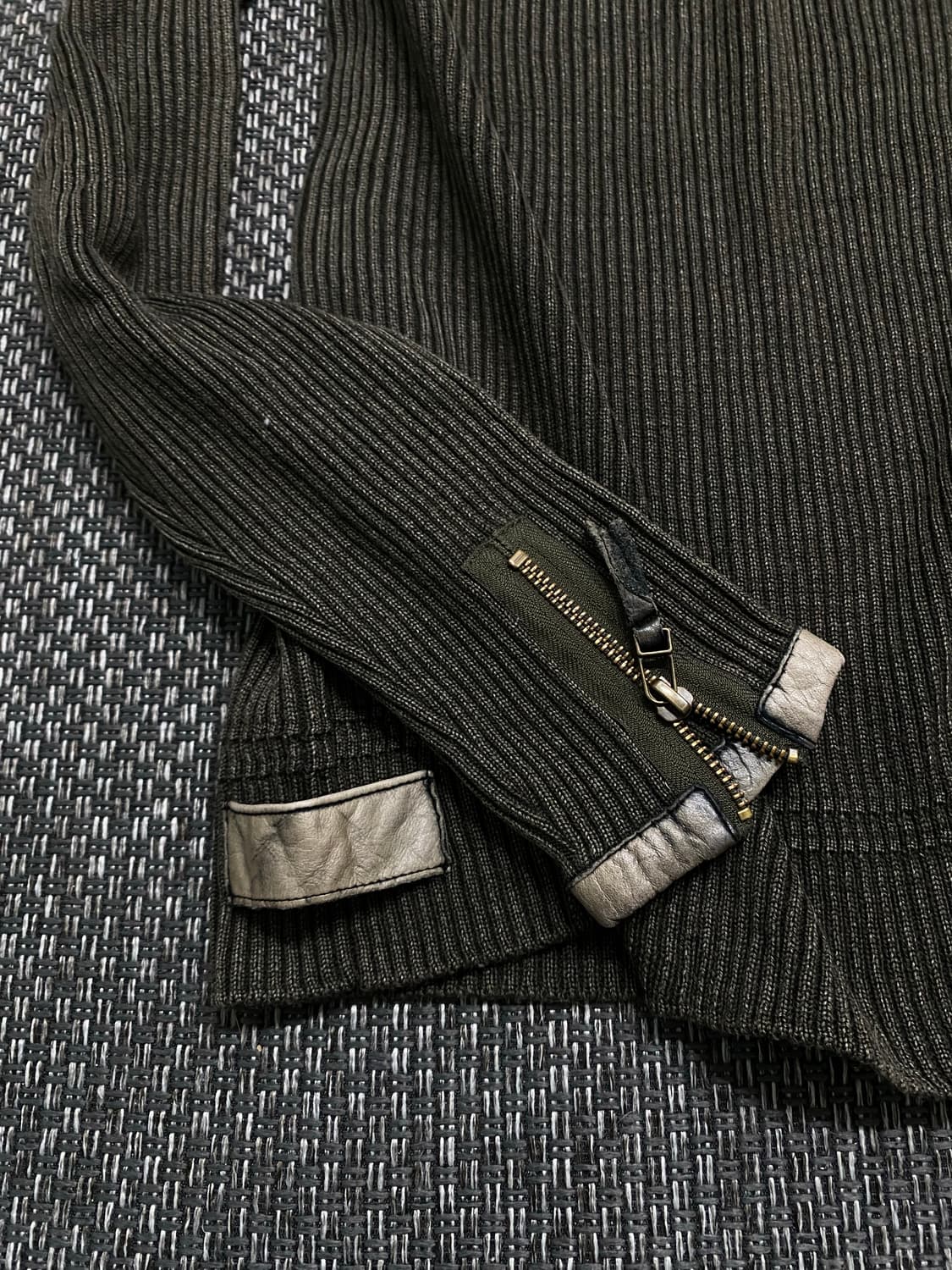 [KENJI ITO]2000s Minimal Khaki Slim Fit  상품이미지5