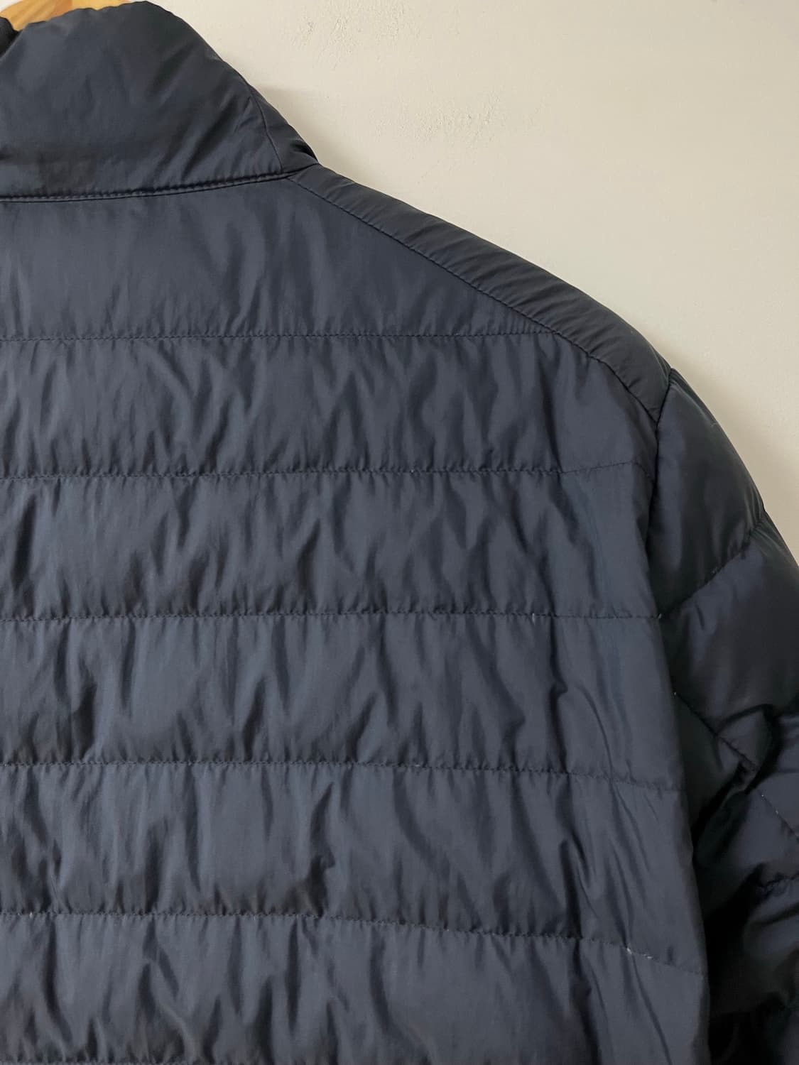 유니클로 경량 패딩 상품이미지5