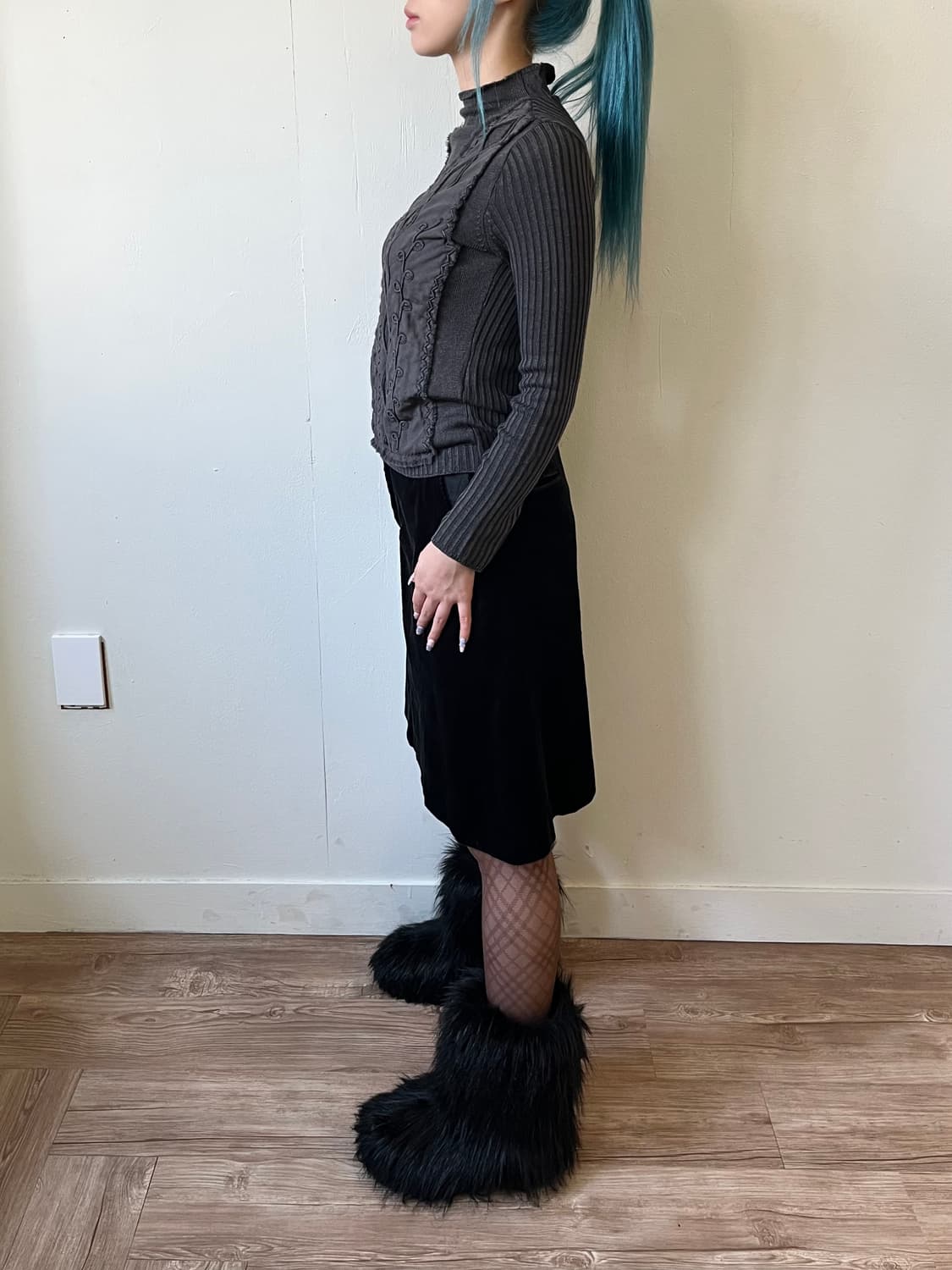 MARGARET HOWELL 블랙 골덴 스커트 상품이미지8