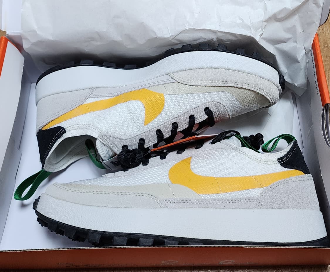 [255]나이키 x 톰 삭스 제너럴 퍼포즈 슈 파인 그린 유니버시티 골드 상품이미지1