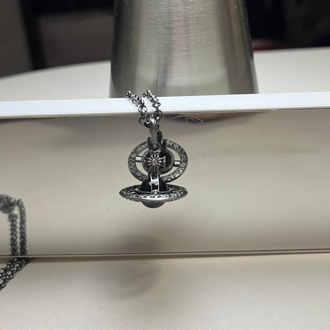 비비안웨스트우드 오리엔탈 orb 목걸이 블랙 상품이미지2