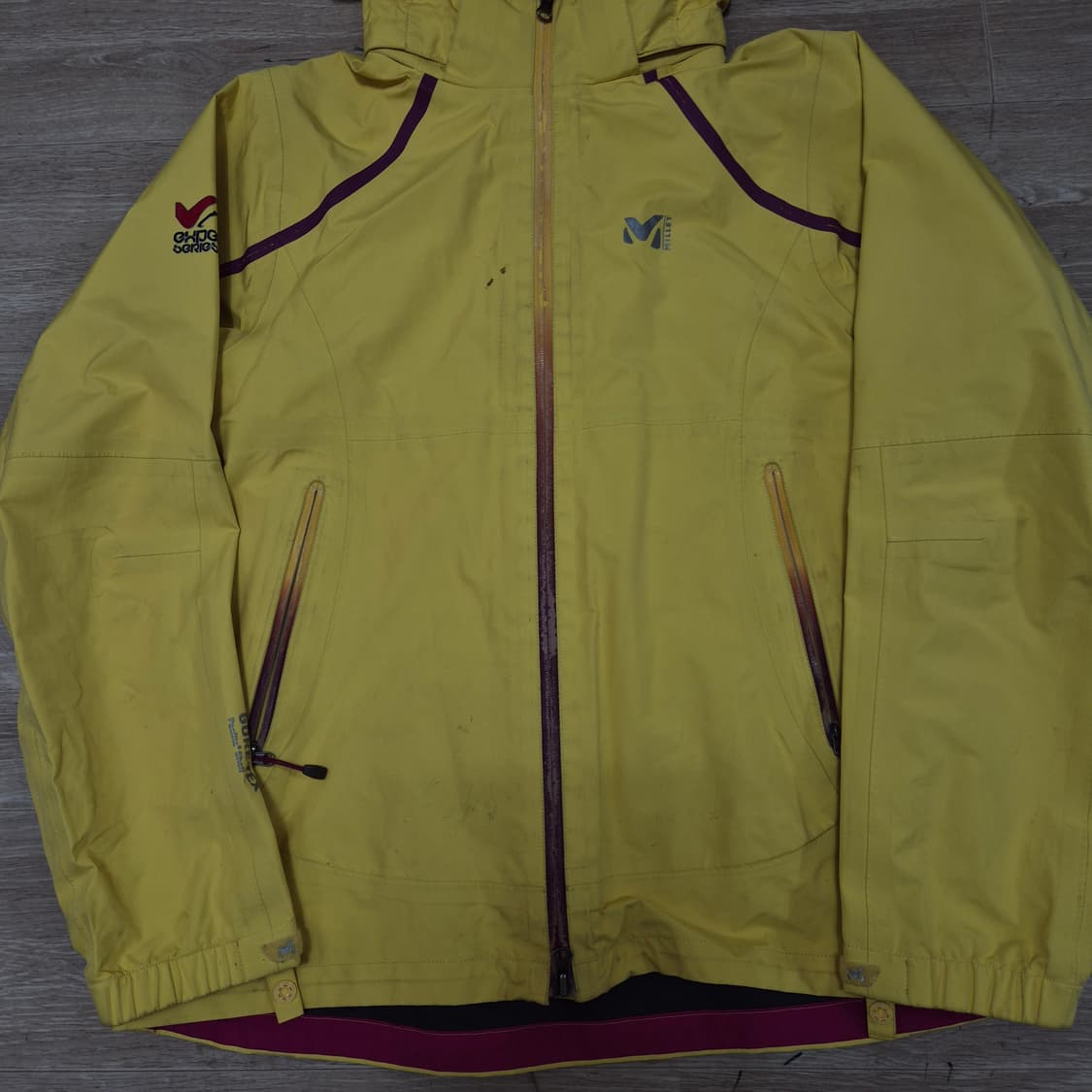 밀레 여성 엑스퍼트 시리즈 고어텍스 후드 바람막이 자켓 M(95) 상품이미지3