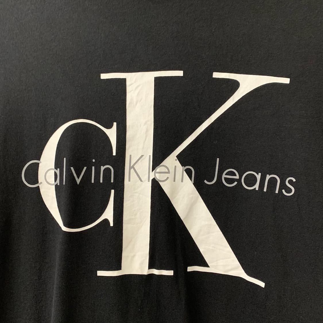 캘빈클라인 진스 블랙 빅로고 프린팅 하프 티셔츠 상품이미지2