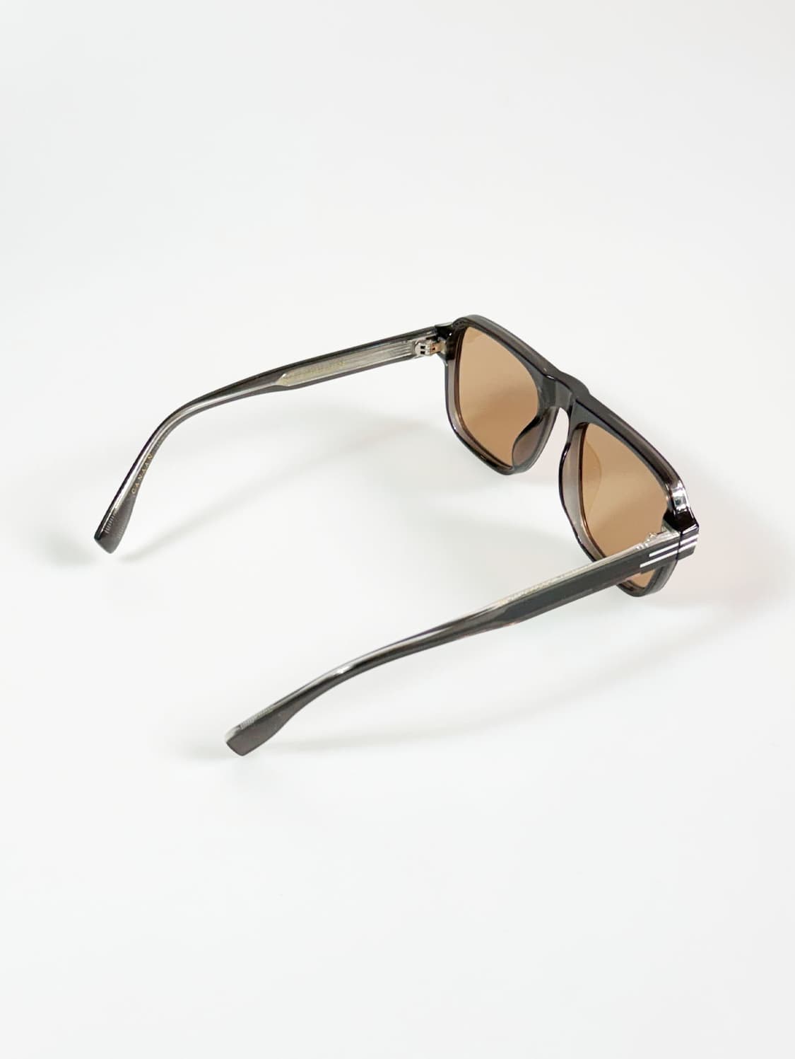 CANAAN 볼드 스퀘어 프레임 빈티지 틴트 선글라스 상품이미지4