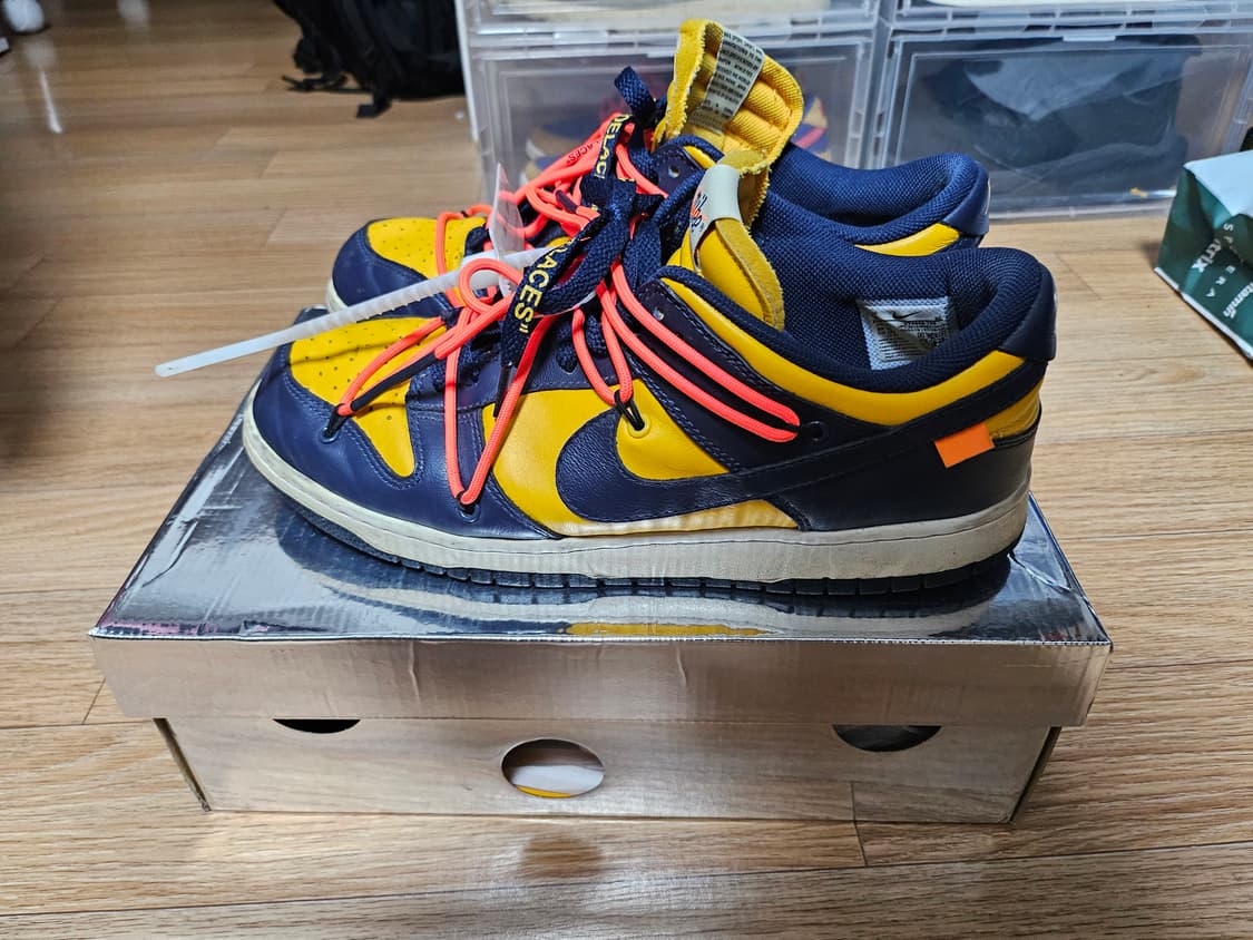 (280) 나이키 x 오프화이트 덩크 로우 유니버시티 골드 미드나잇 네이 상품이미지2