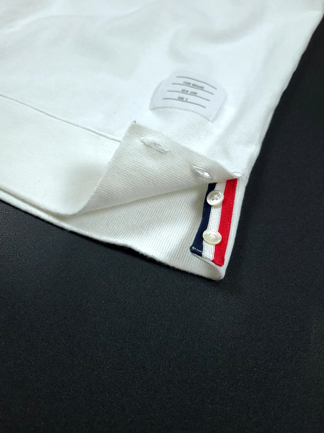 톰브라운 4바 와플니트 반팔 카라티셔츠 상품이미지5