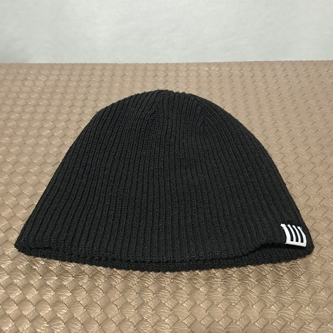 대만판 아디다스 블랙 골지 3-스트라이프 포인트 쇼티 비니 P2010 상품이미지6