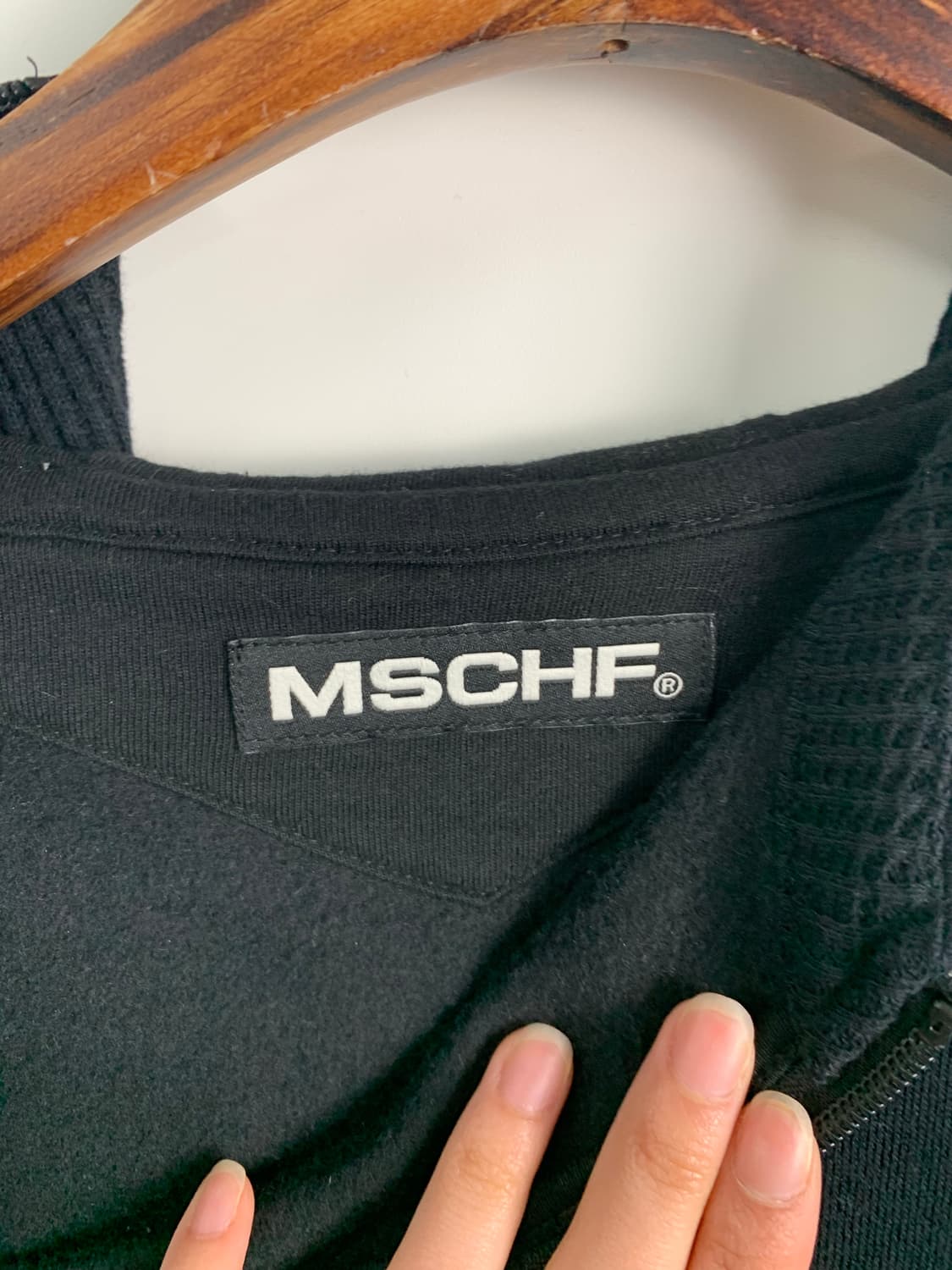 미스치프 사이드집 블랙 크롭 후드티 상품이미지6