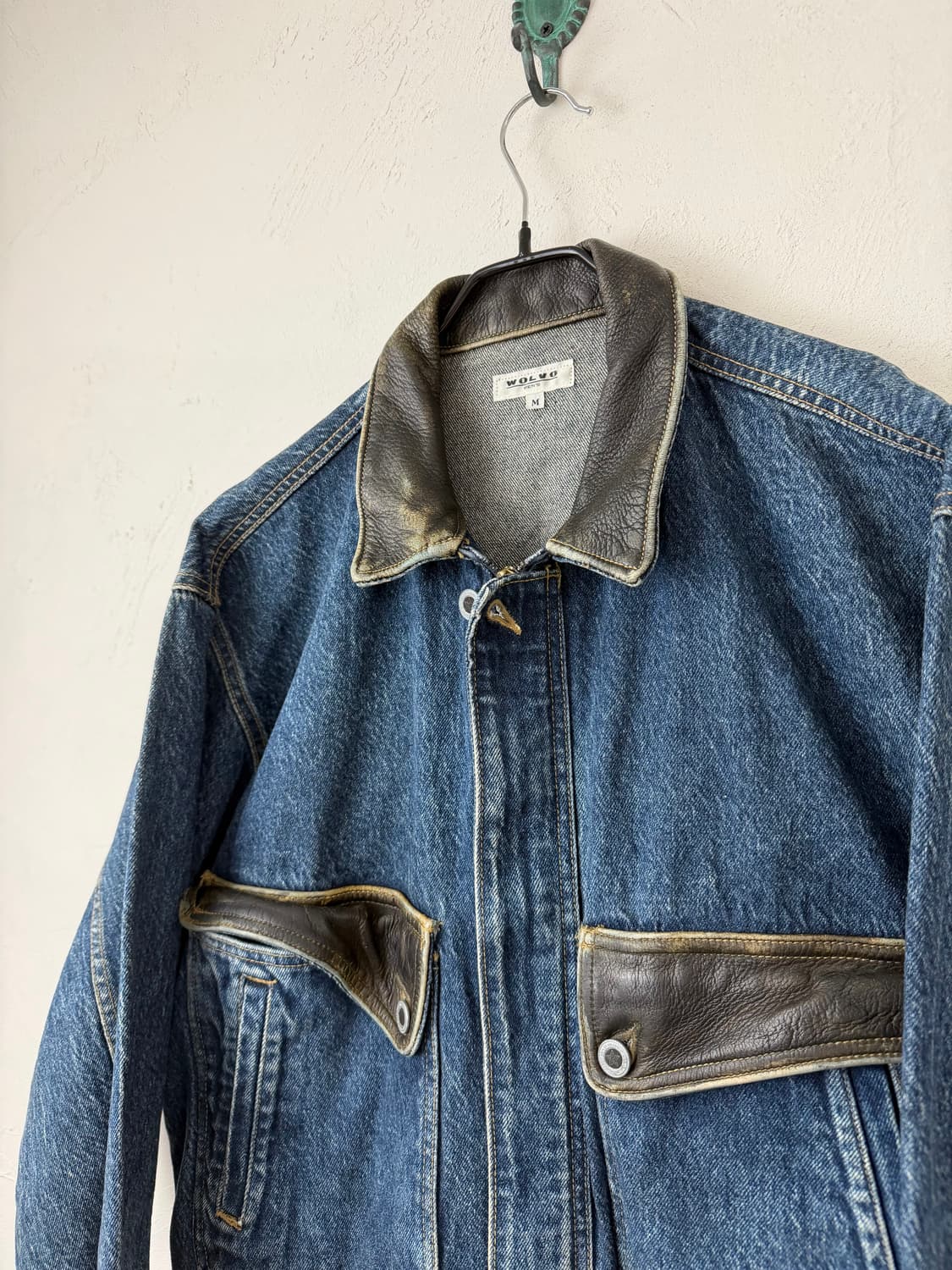 90s WOLVO 레더 믹스드 데님 봄버 상품이미지3