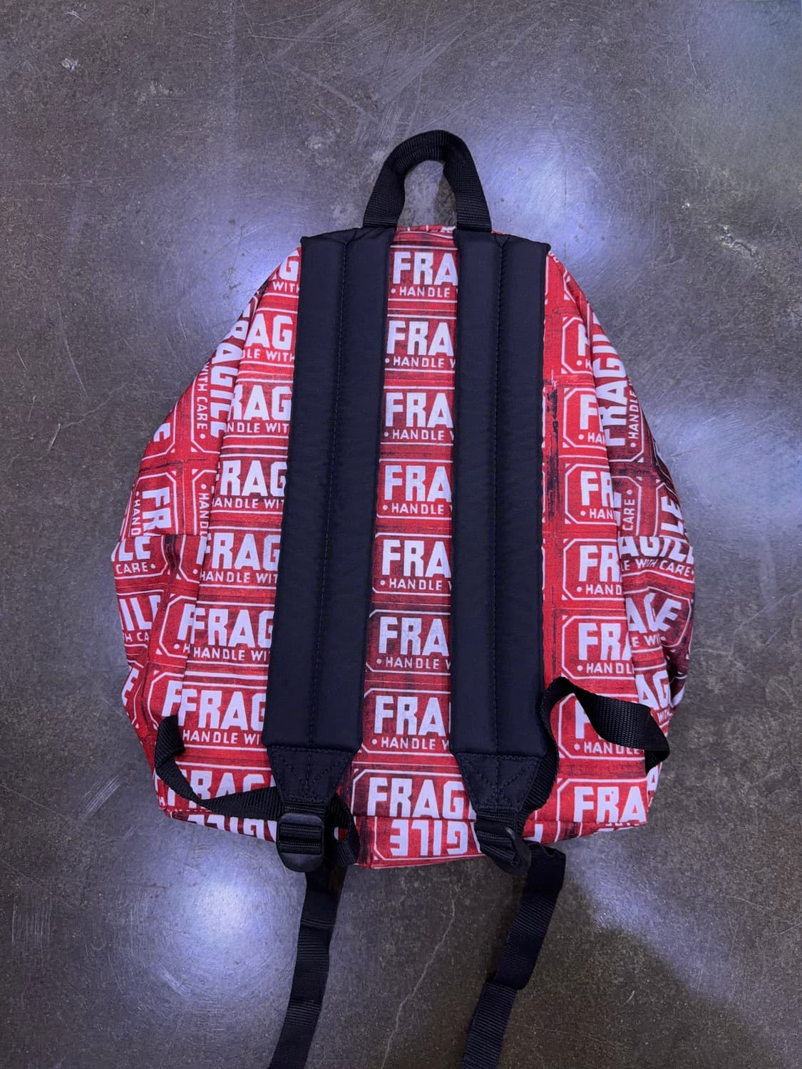 이스트팩 앤디워홀 패디드파커 프레자일 백팩 상품이미지3