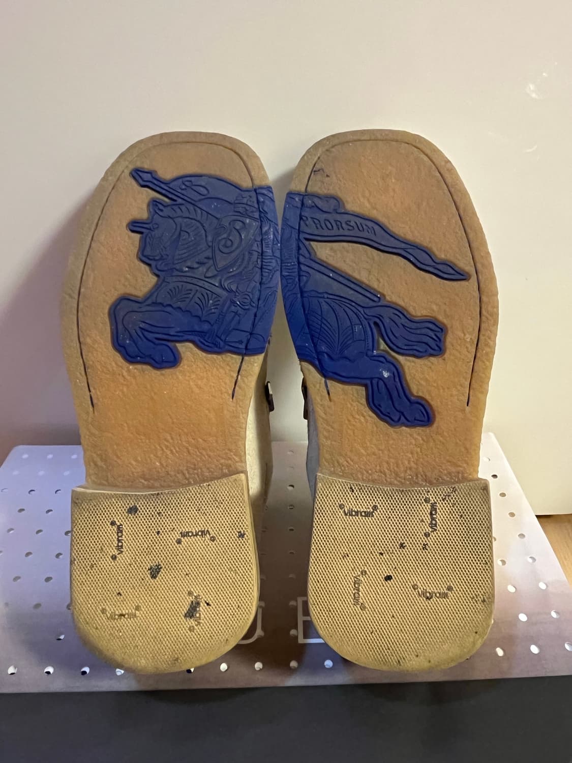 버버리 챈스 스웨이드 로퍼 상품이미지5