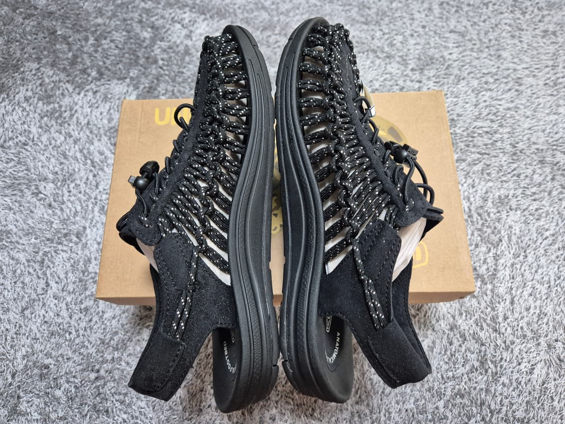 [새상품]KEEN 킨 유니크 샌들 270 상품이미지3