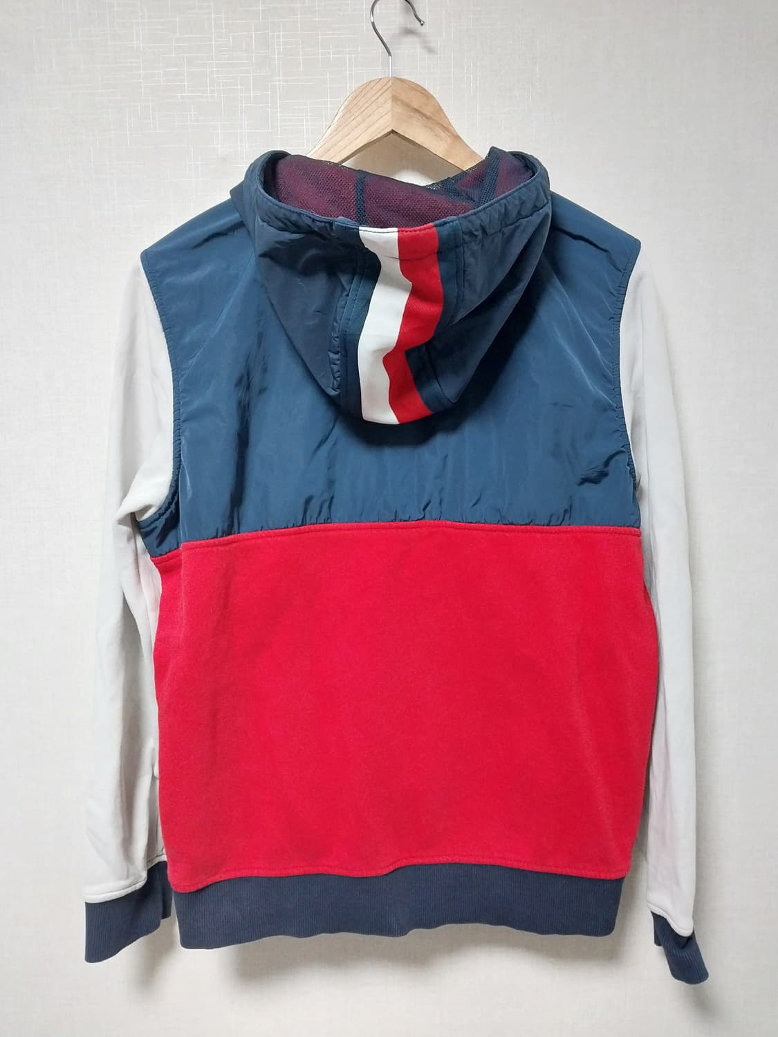 타미힐거 후드 배색티 상품이미지2