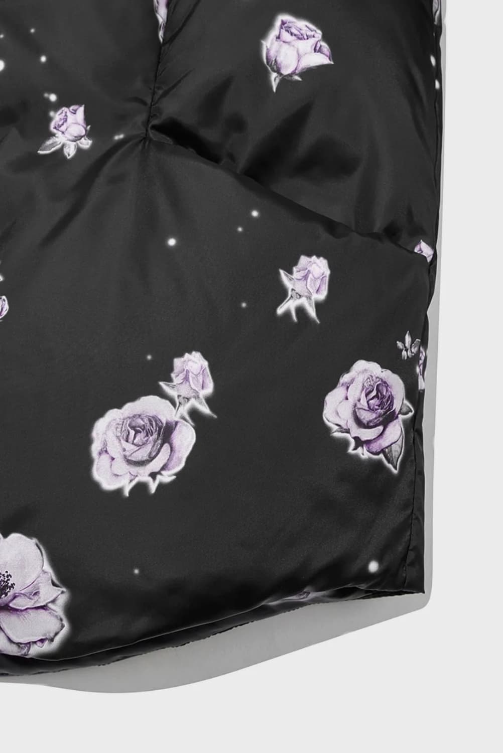 오픈와이와이 FLOWER BLANKET PUFFER (BLACK) 상품이미지5