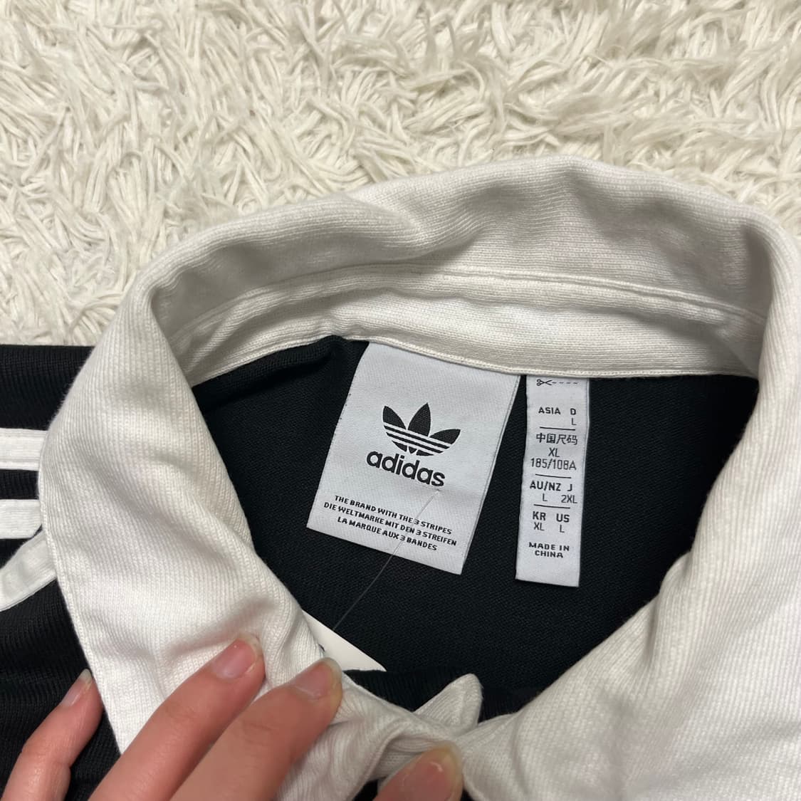 Adidas black collar rugby tee 상품이미지6