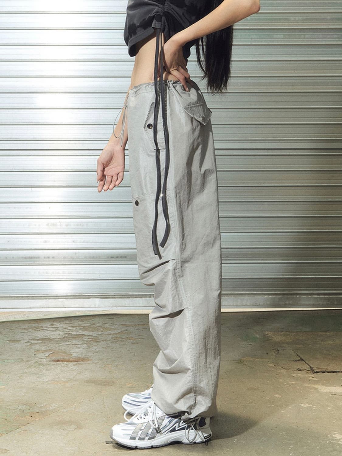 체리퀴리 조거팬츠 glossy snap jogger pt - white 상품이미지2