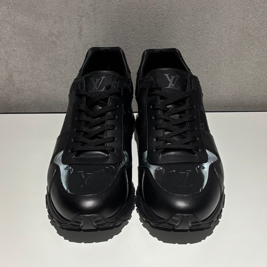 루이비통 프리즘 런어웨이 스니커즈 상품이미지2