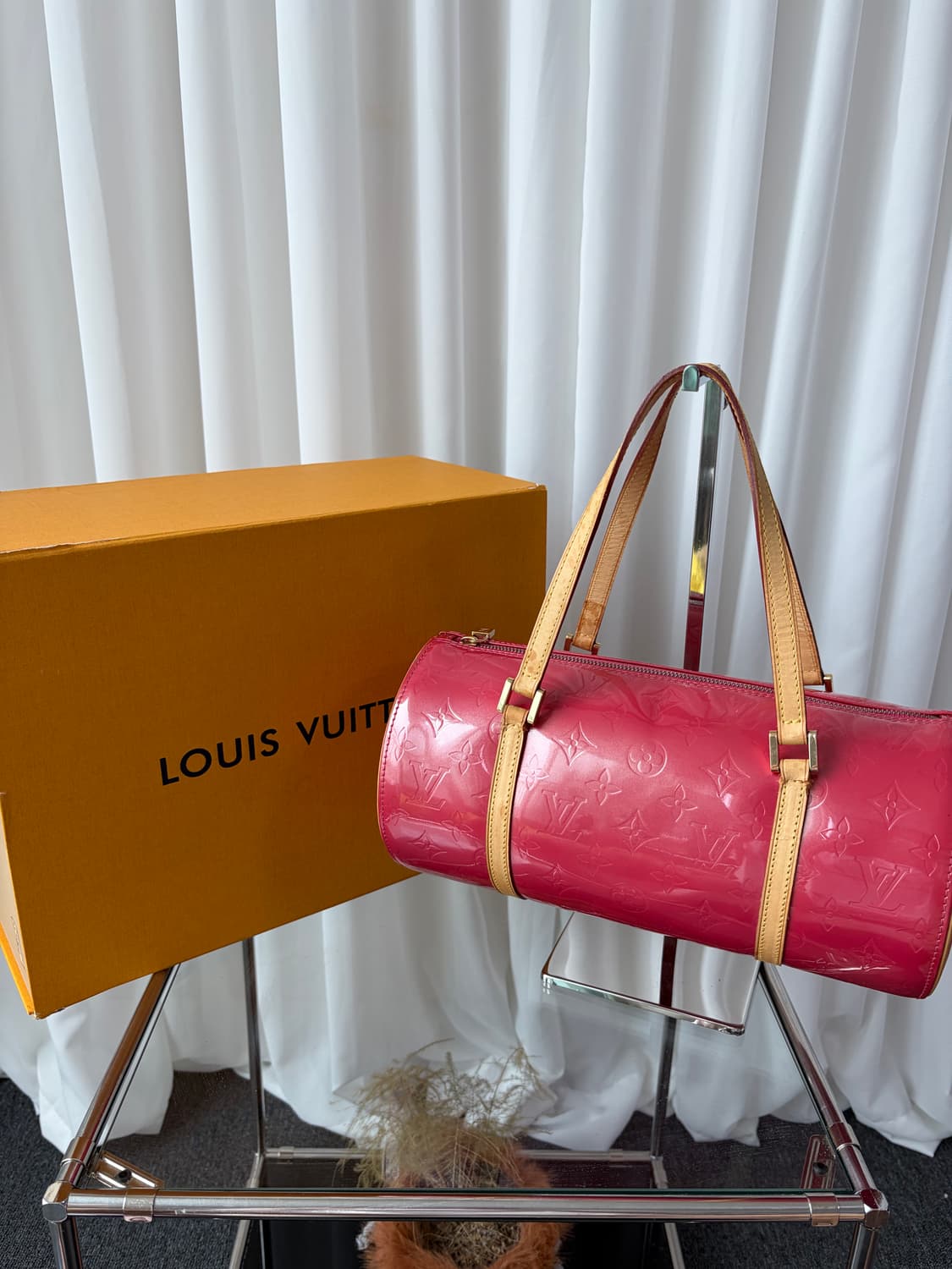 루이비통 베르니 파피용 핑크 숄더백 상품이미지2