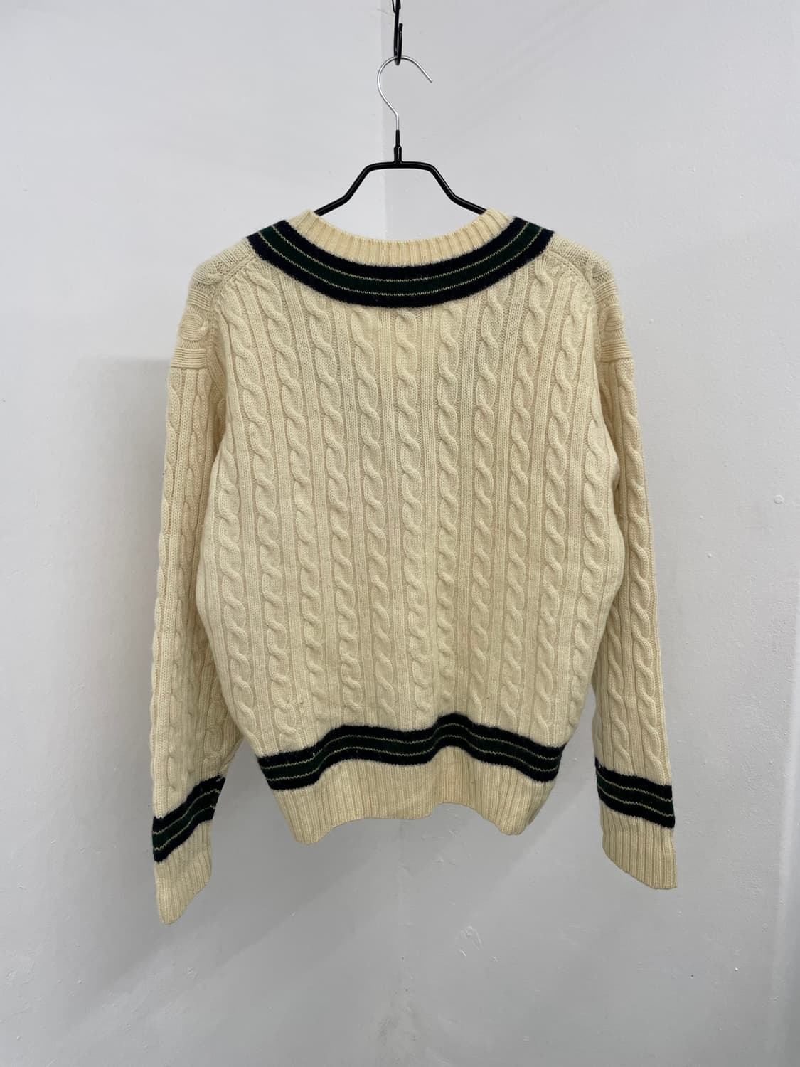 울100% 브이넥 케이블 니트 상품이미지6