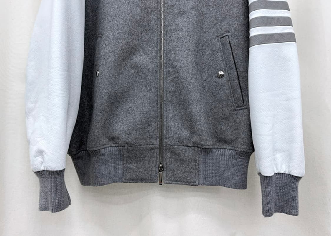 톰브라운 멜튼 울 사선 오버사이즈 블루종 자켓 상품이미지4