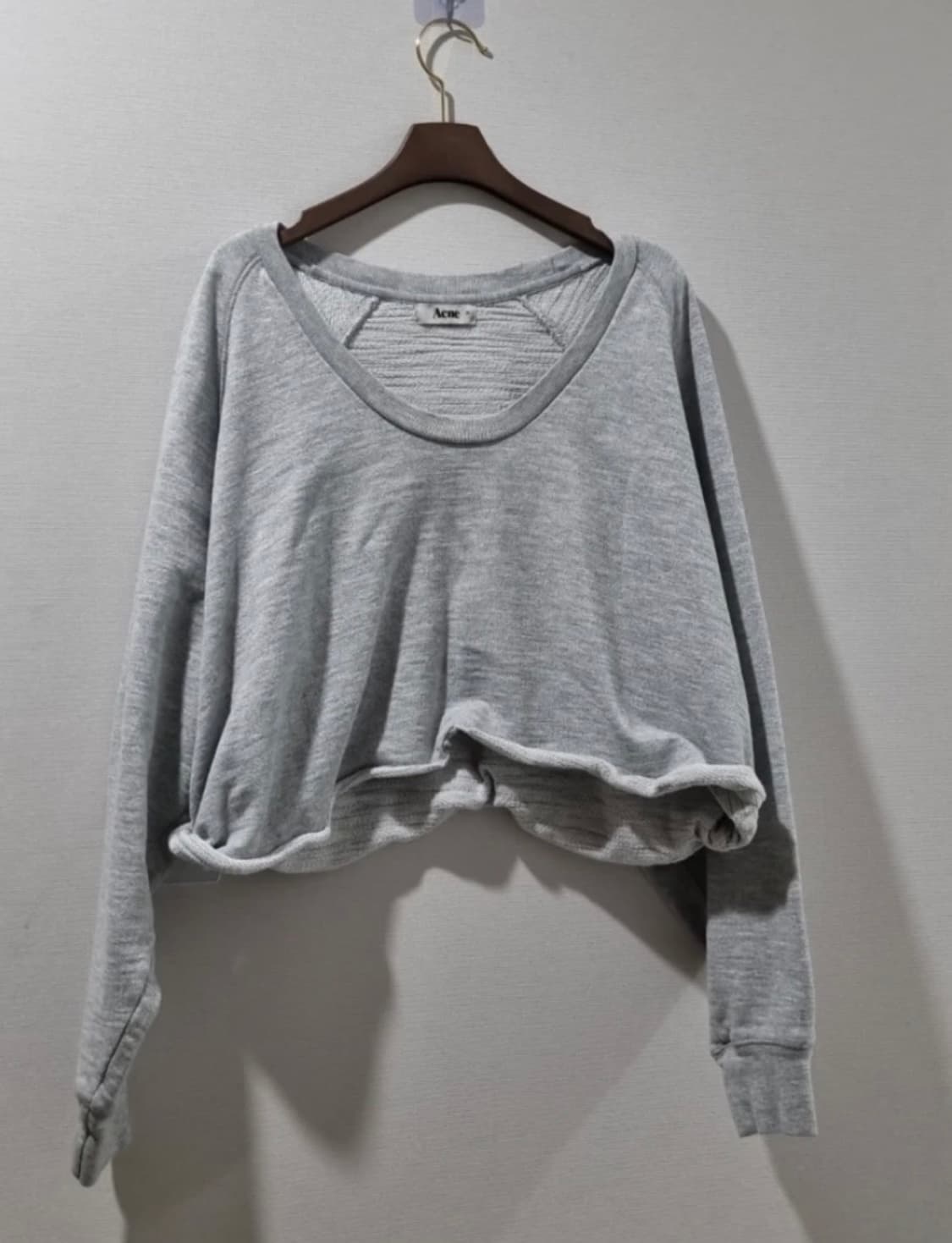 아크네스튜디오 맨투맨  상품이미지1