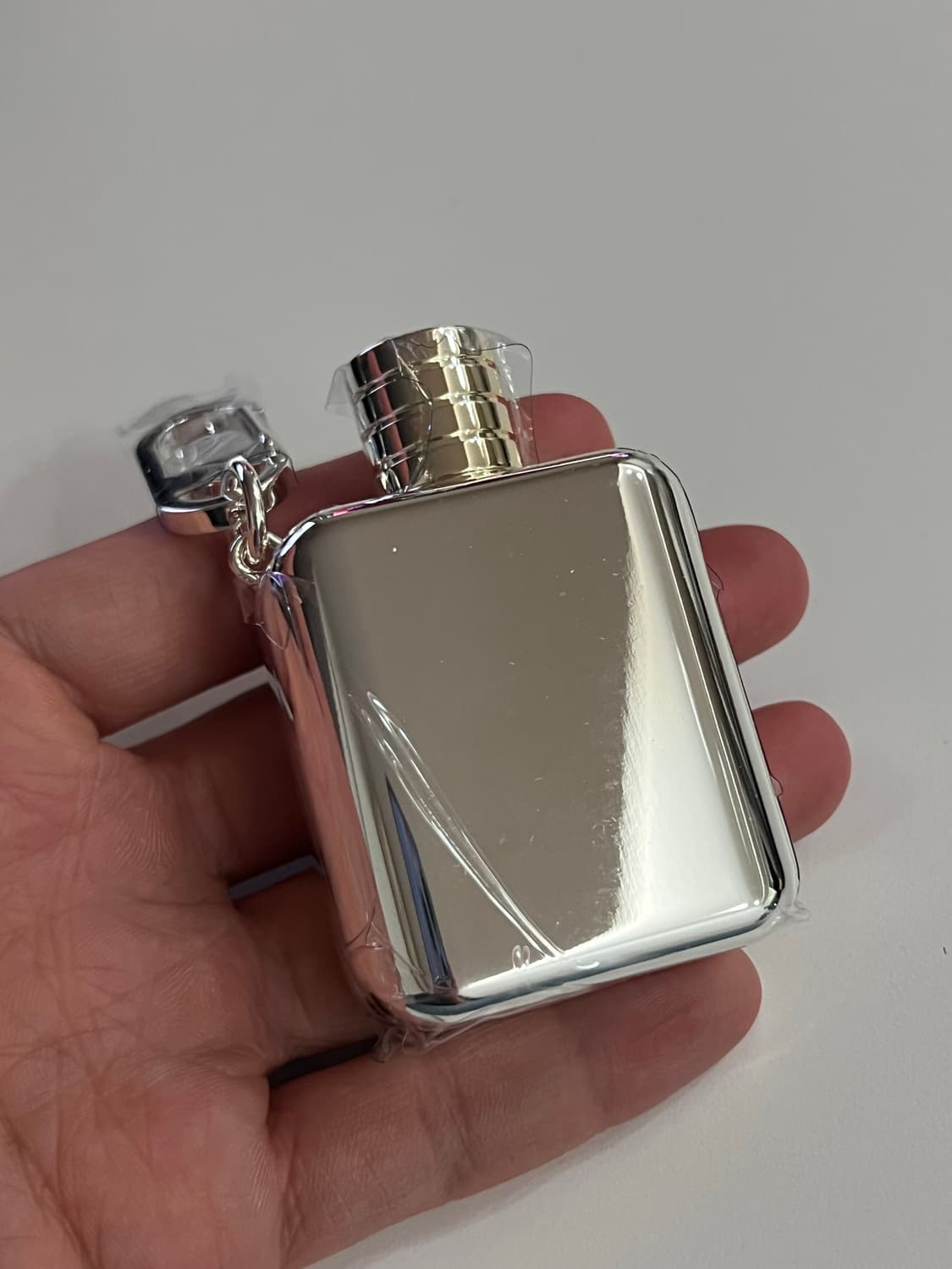 디올 소바쥬 향수 플라스크 상품이미지4