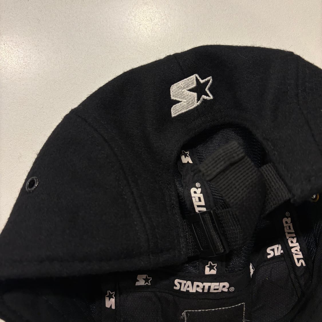칼하트 x 스타터 울 블랙 캠프캡 모자 상품이미지3