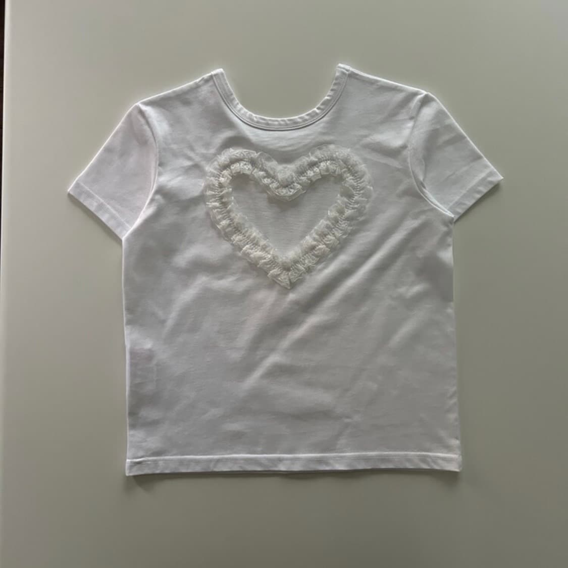 dongeun lace heart T, regular-fit 팝니다 상품이미지5