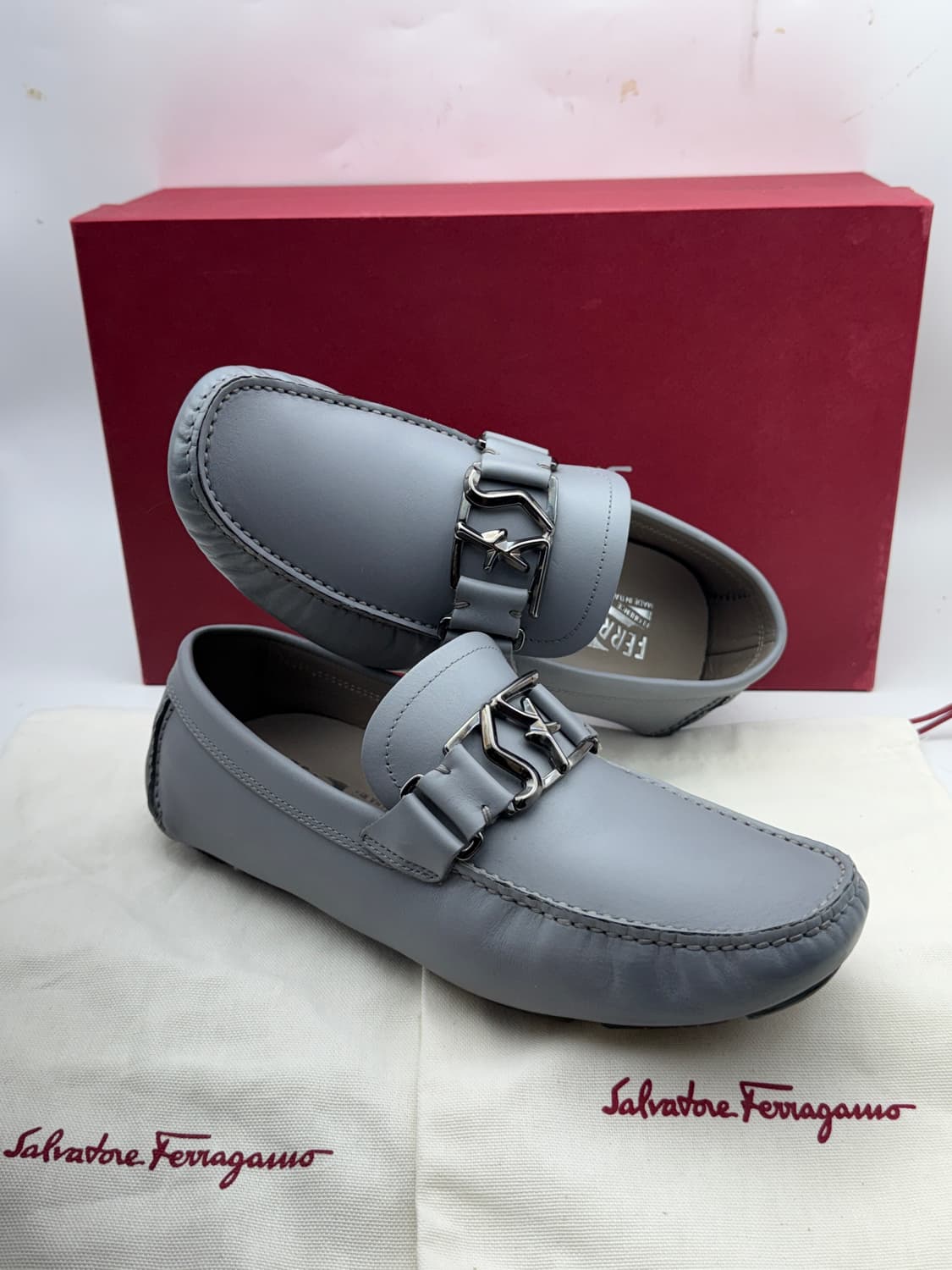 정품)페라가모250 상품이미지1